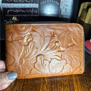 Patricia Nash Tooled Leather Zip Wallet – Cognac Floral Embossed